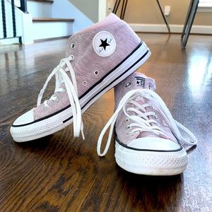 Converse All-Star Chuck Taylor high tops, size 9 US women’s